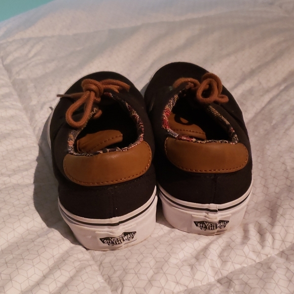 Vans - Shoes - Picture 4 of 5